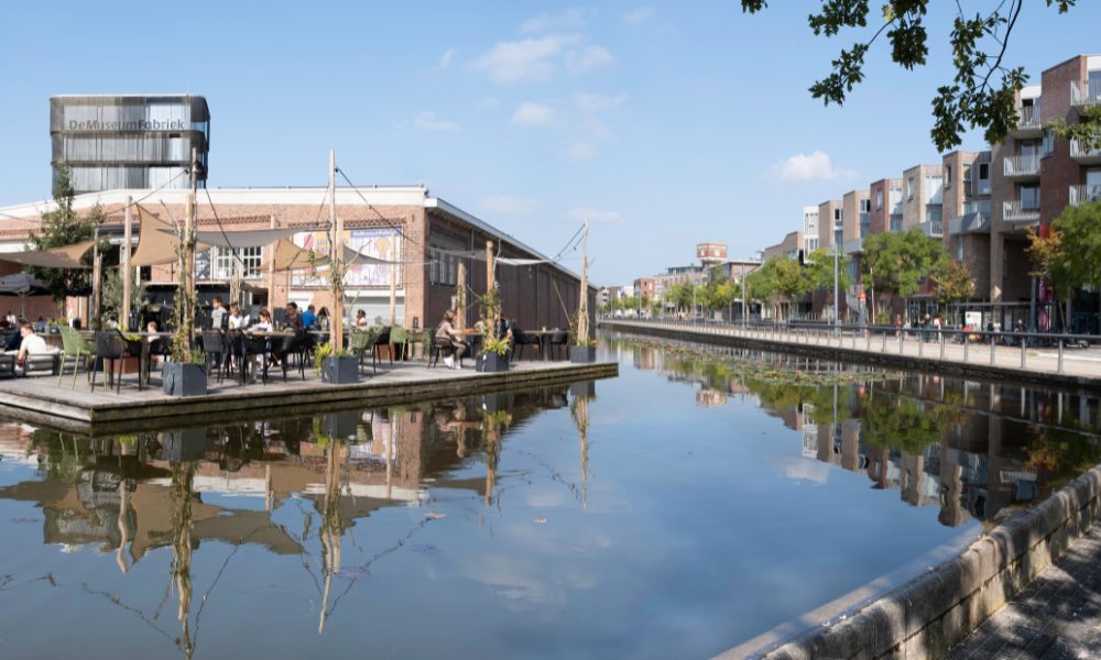 Overnachten in Lasonder, bij het station van Enschede